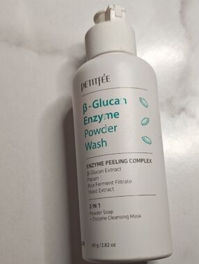 β-Glucan Enzyme Powder Wash — White Gentle Exfoliating Cleanser